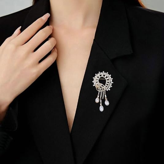 Women's Vintage Pearl Moissanite Brooch Pin