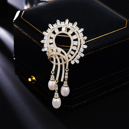 14K Gold Vintage Royal Style Brooch, Elegant Freshwater Pearl and Moissanite Pin, 3D Design for Formal Suits and Special Occasions